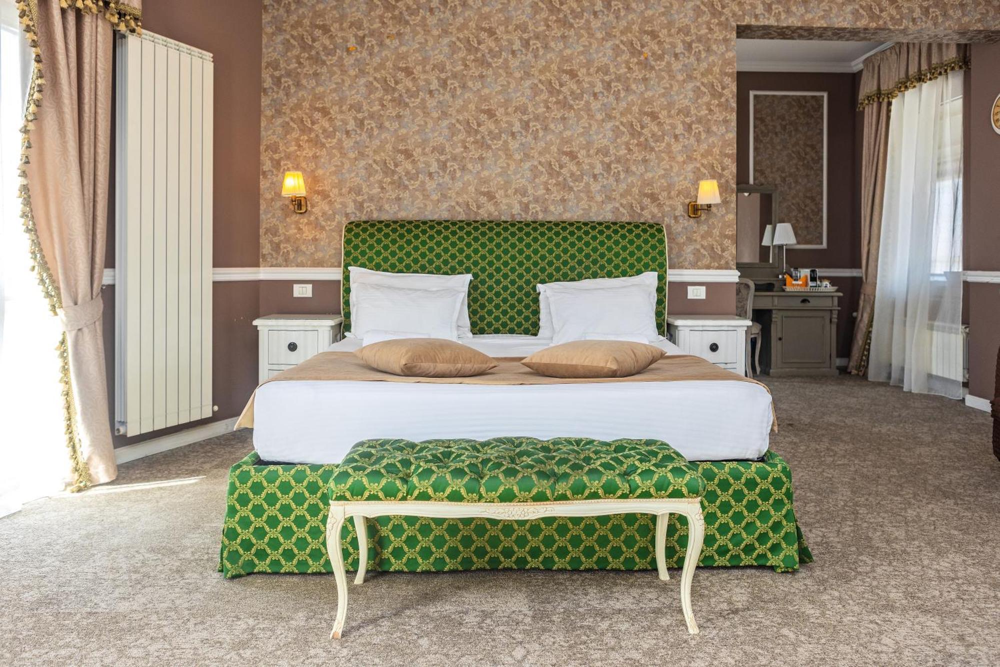 Villa Boutique Lafayette Бухарест Экстерьер фото