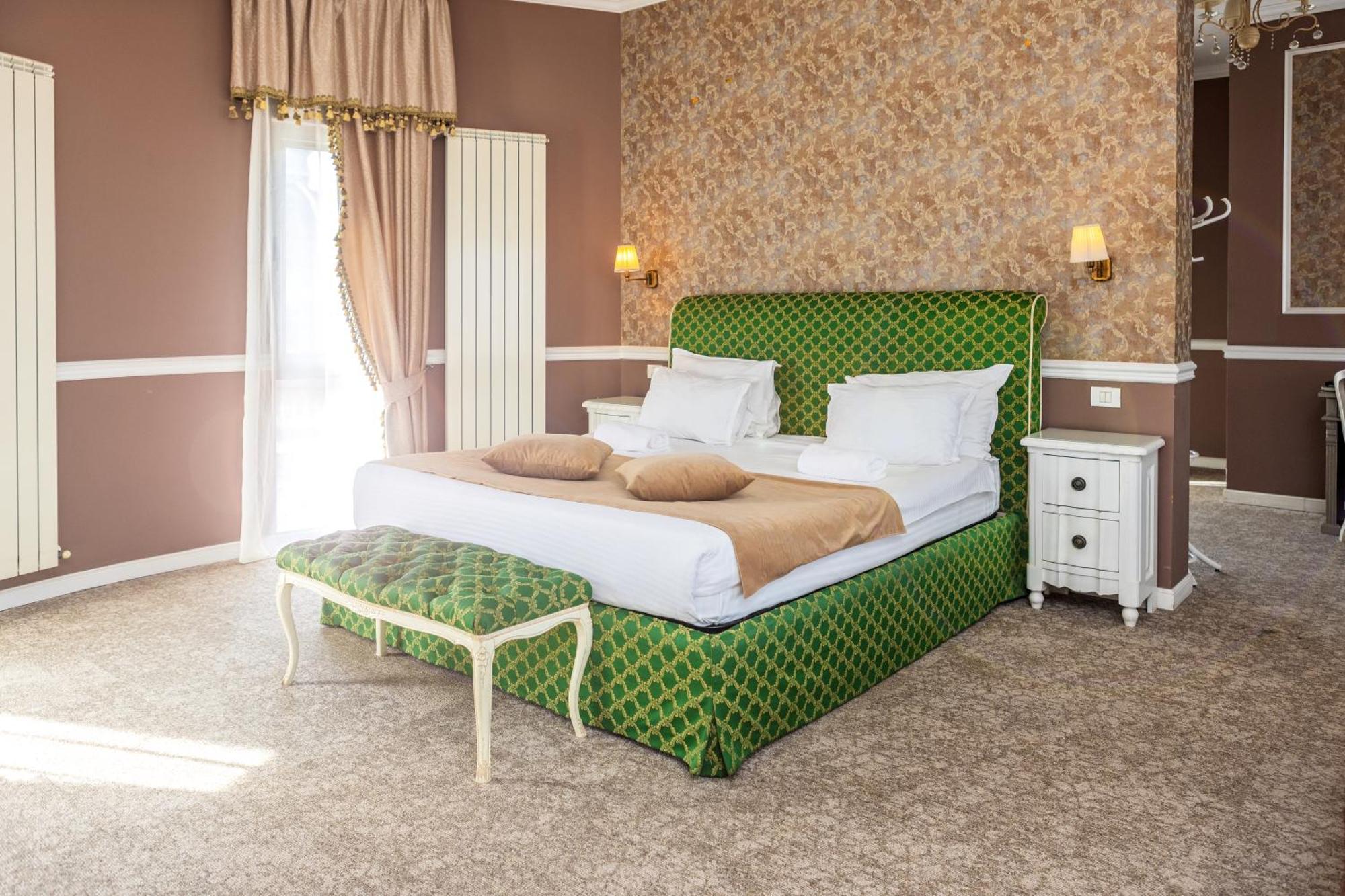 Villa Boutique Lafayette Бухарест Экстерьер фото